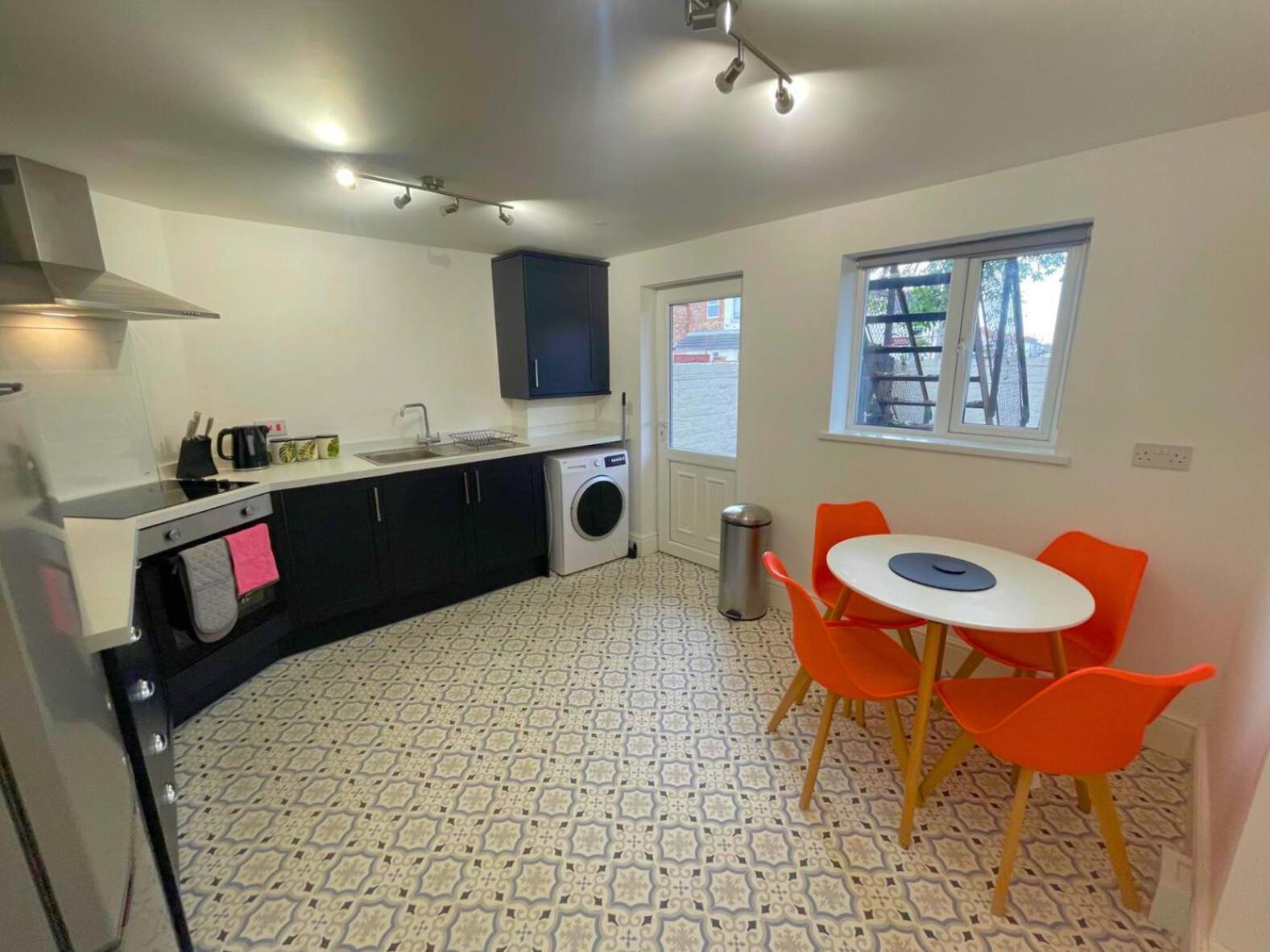 The New Found Lamb Apartment คลีทอร์ปส์ ภายนอก รูปภาพ
